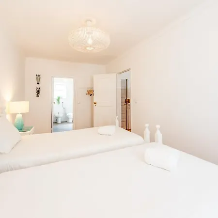 Guestready - Sunny Family Duplex In Anjos Apartment Lisbon Exterior photo