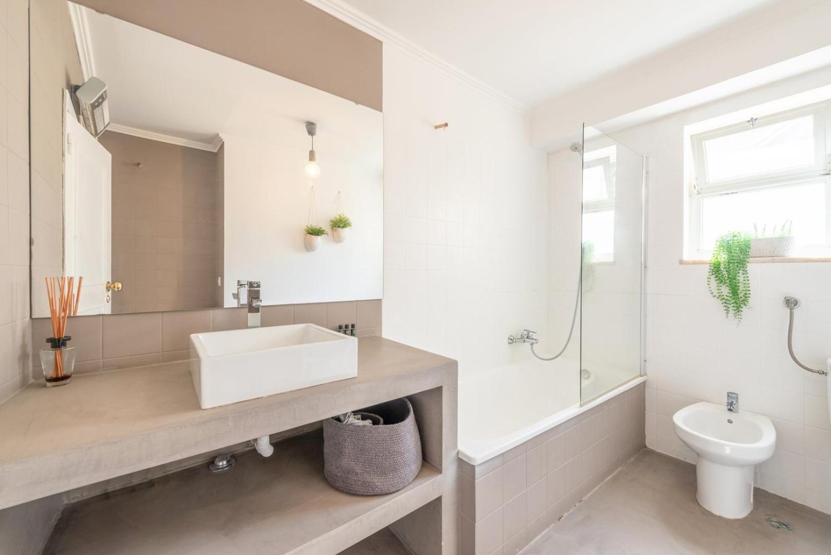 Guestready - Sunny Family Duplex In Anjos Apartment Lisbon
